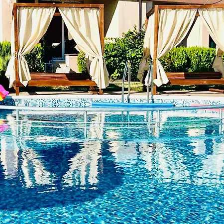 Princess, Saint улица черно море 12